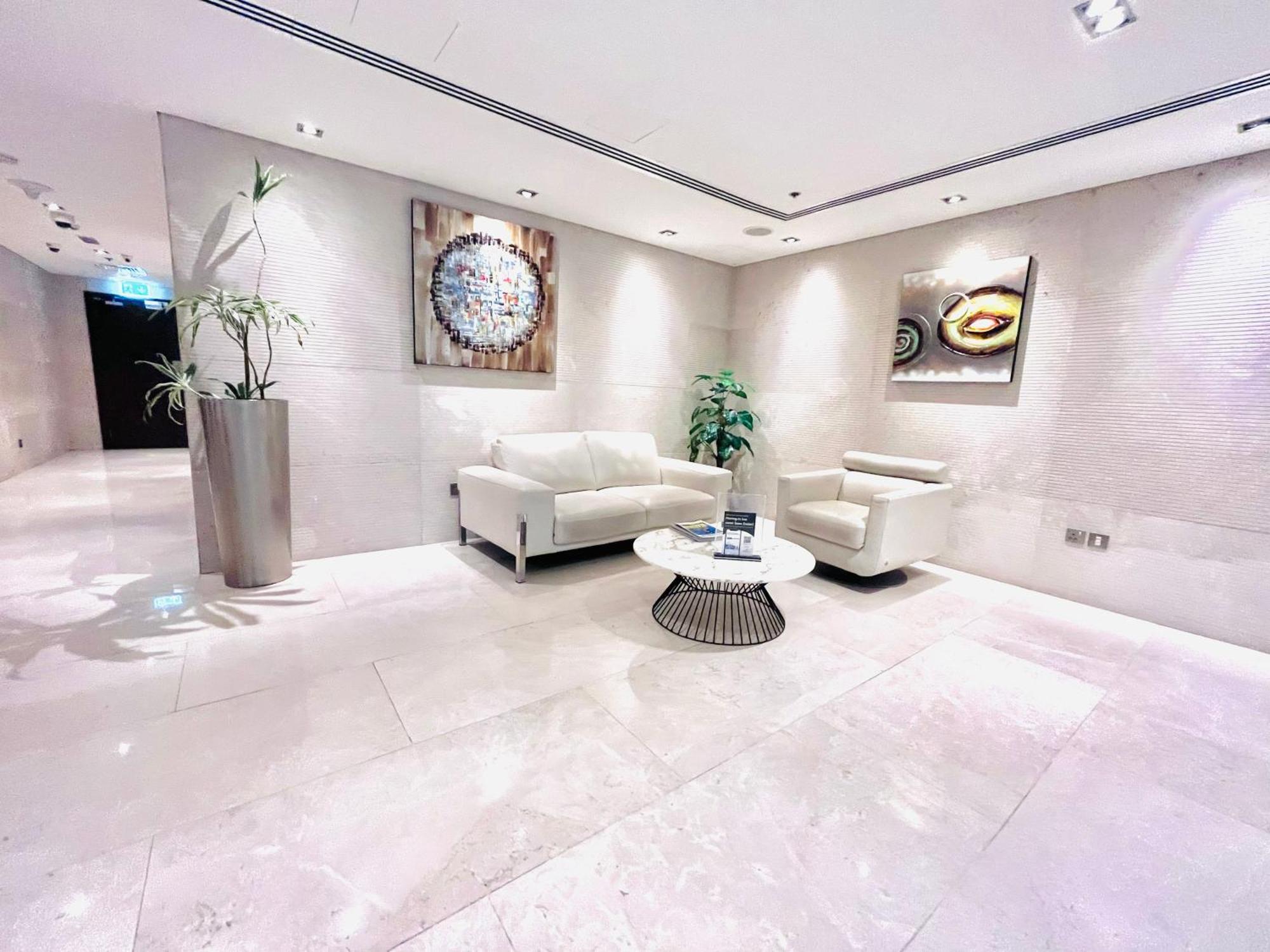 Апартаменти Poshy 1br Next To Marina Bay Seaside On Jbr